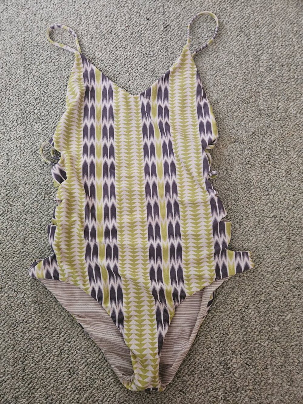 Acacia one piece